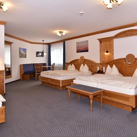 Hotel Wender Vehlberg Buitenkant foto