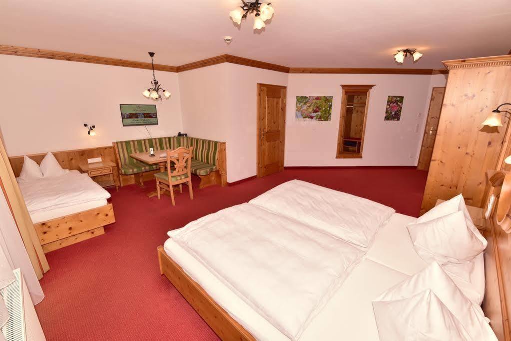 Hotel Wender Vehlberg Buitenkant foto